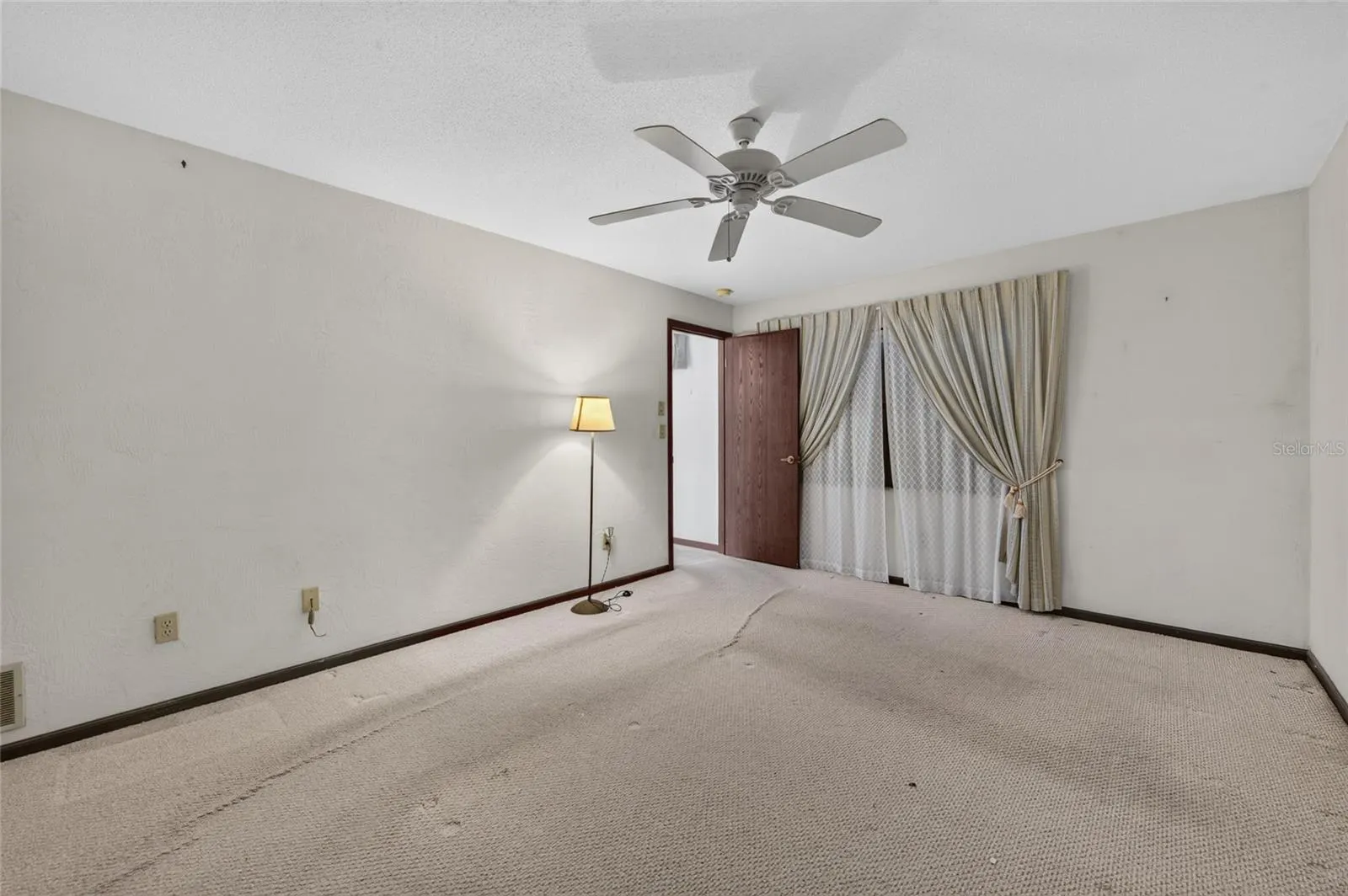 1056 KIMBERLY CT
