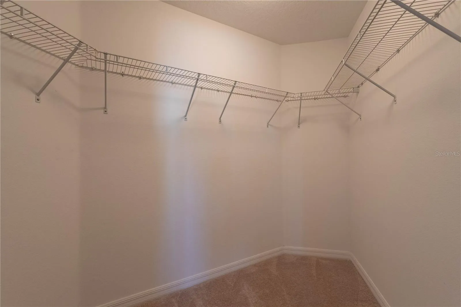 21 WHETSTONE LN