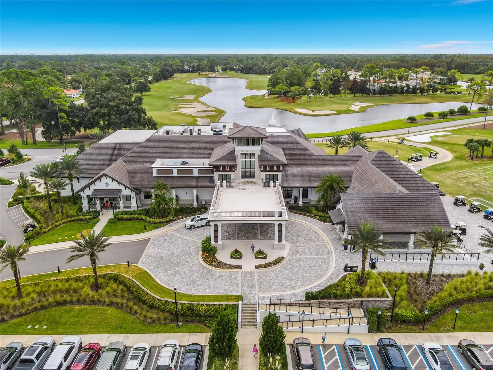 5 BAY POINTE DR