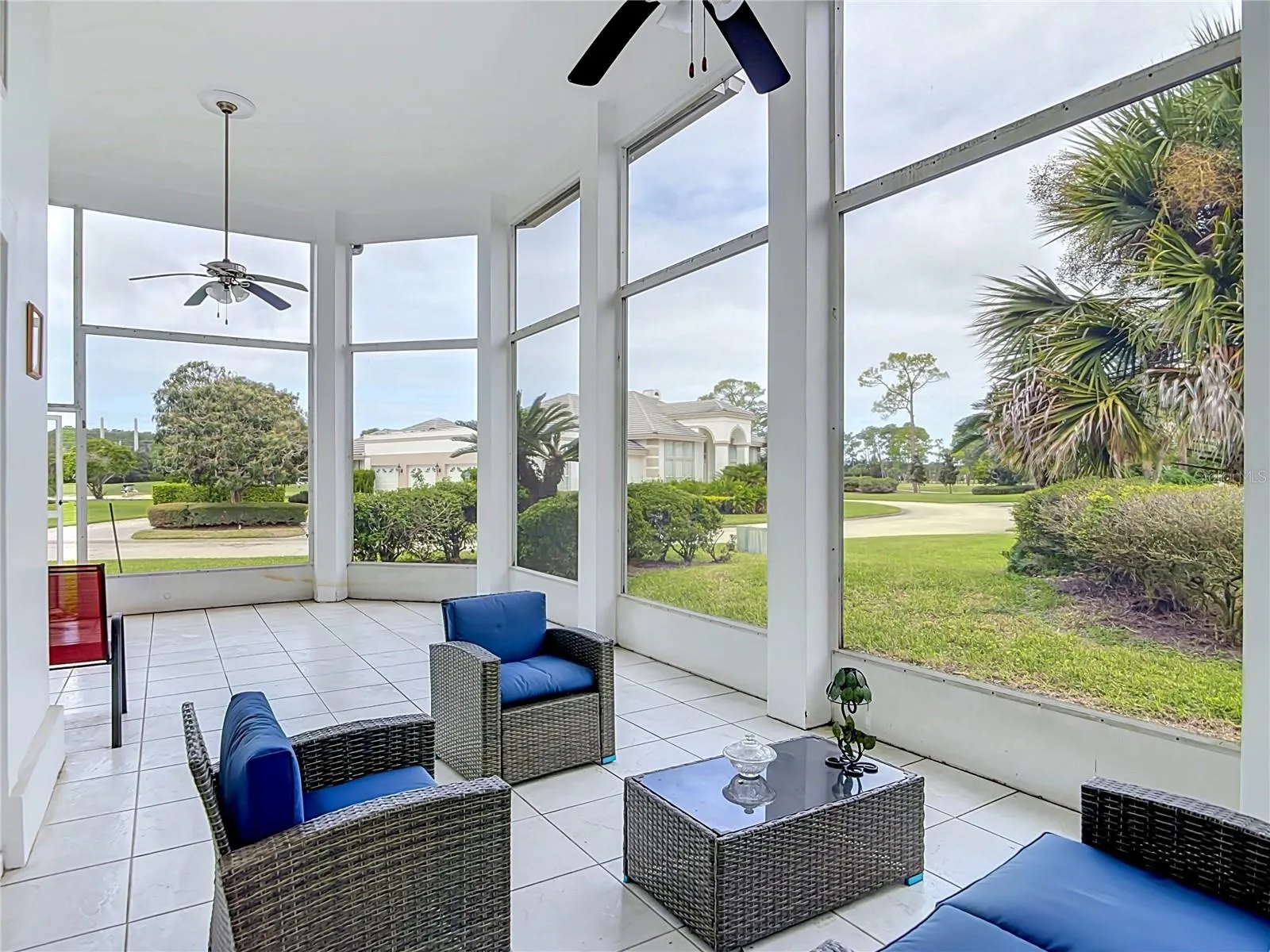 5 BAY POINTE DR