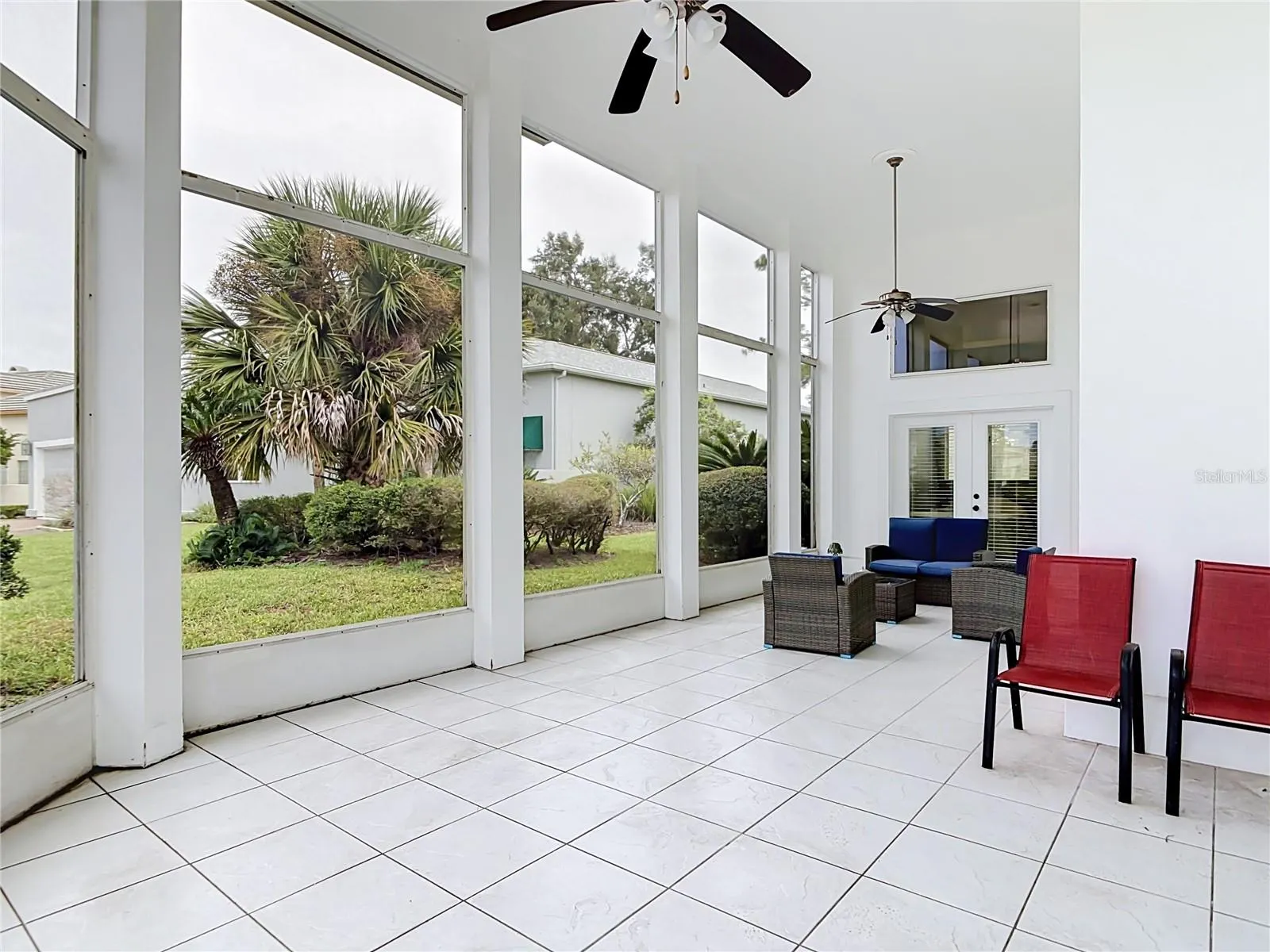 5 BAY POINTE DR