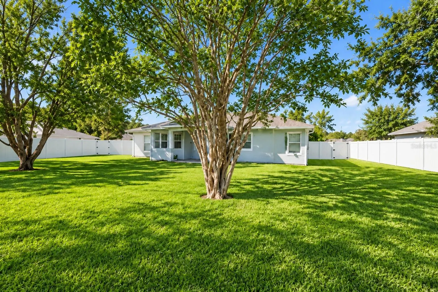 14 LAMOYNE LN
