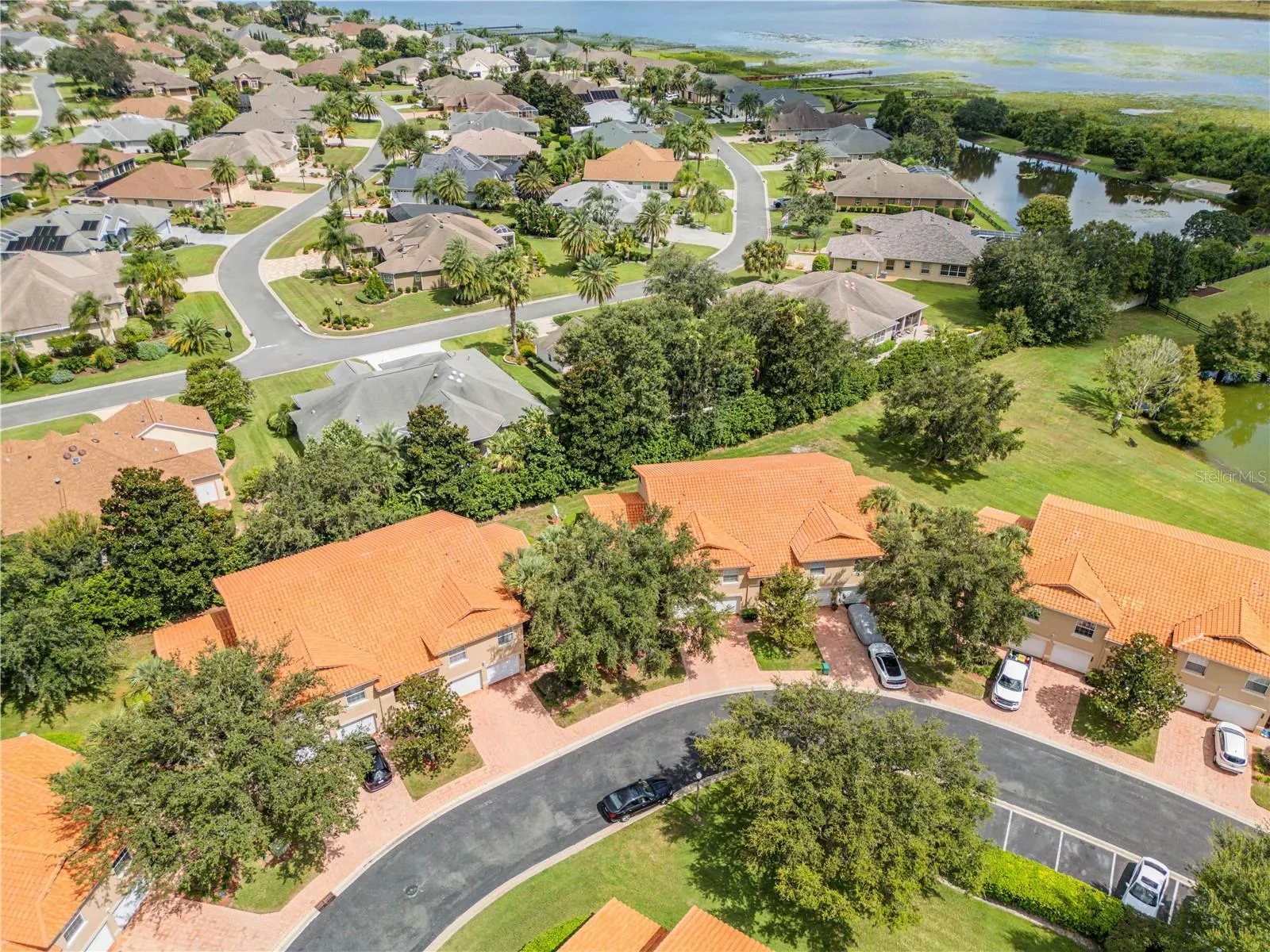 5466 COMPASS PT #101, #101