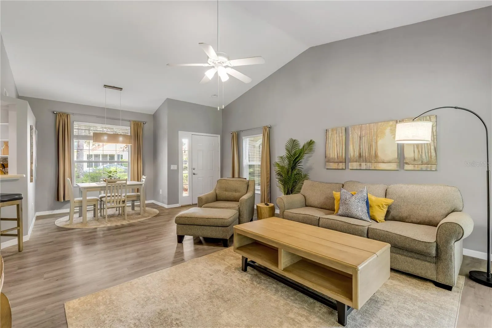 5466 COMPASS PT #101, #101
