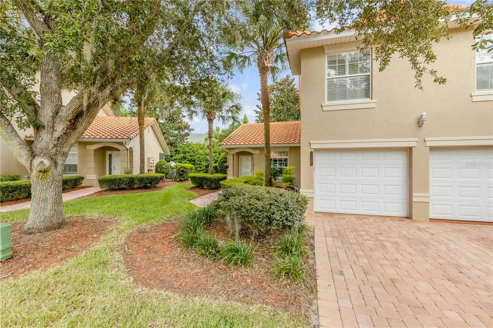 5466 COMPASS PT #101, #101