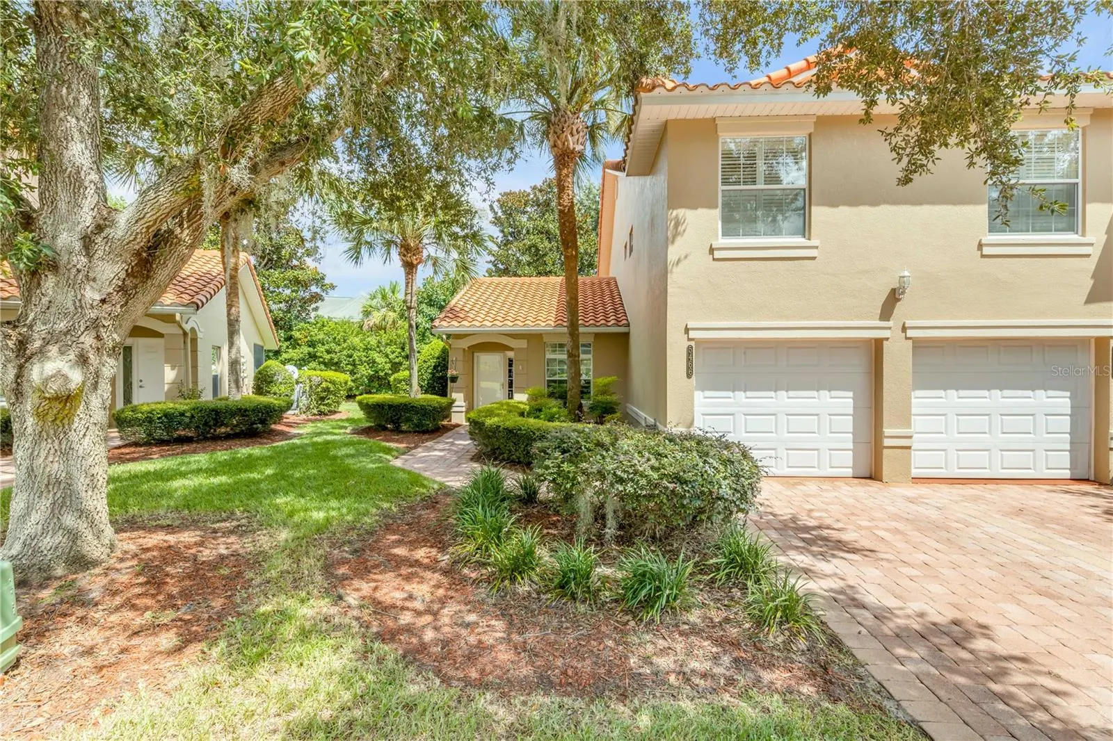 5466 COMPASS PT #101, #101