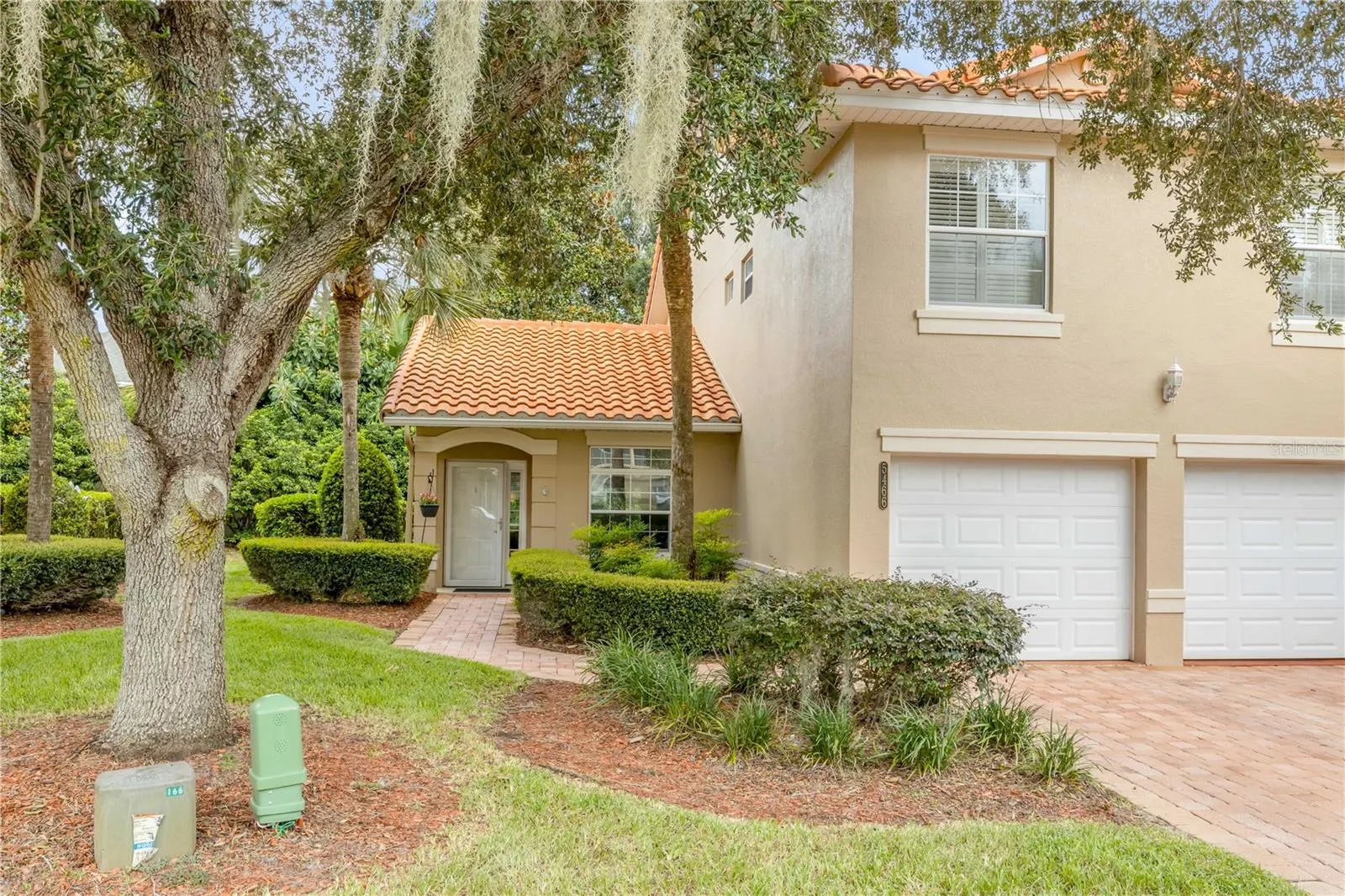 5466 COMPASS PT #101, #101