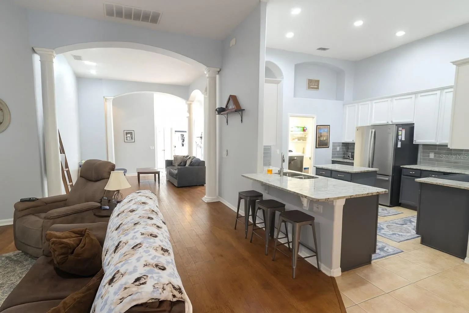 326 LARGOVISTA DR