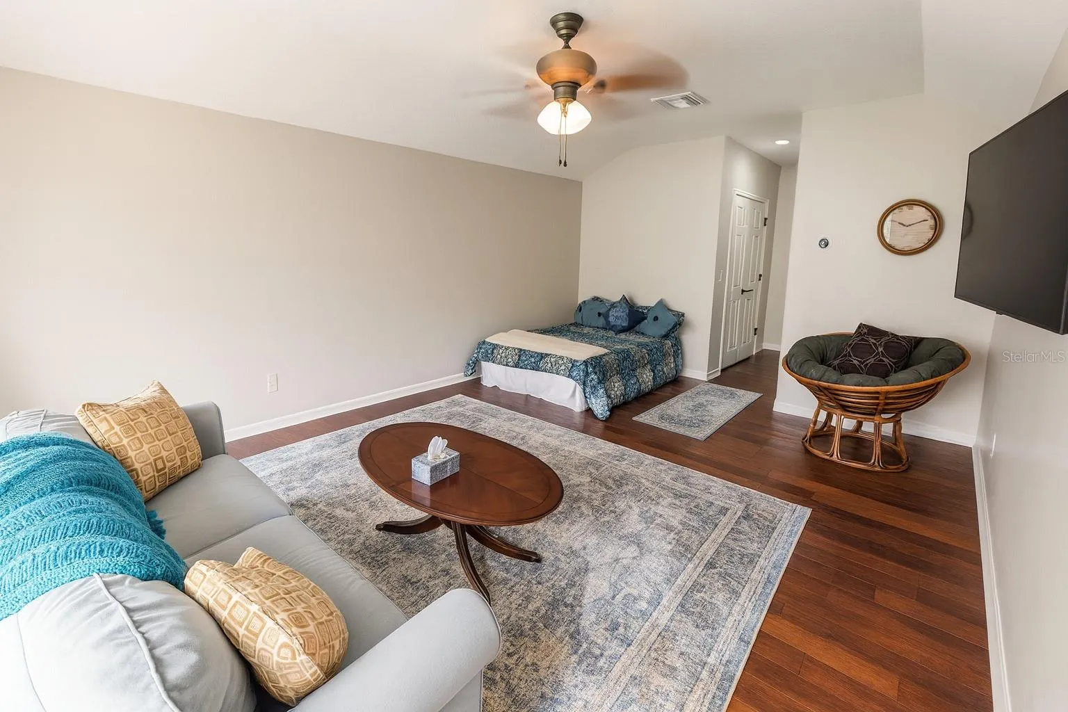 326 LARGOVISTA DR