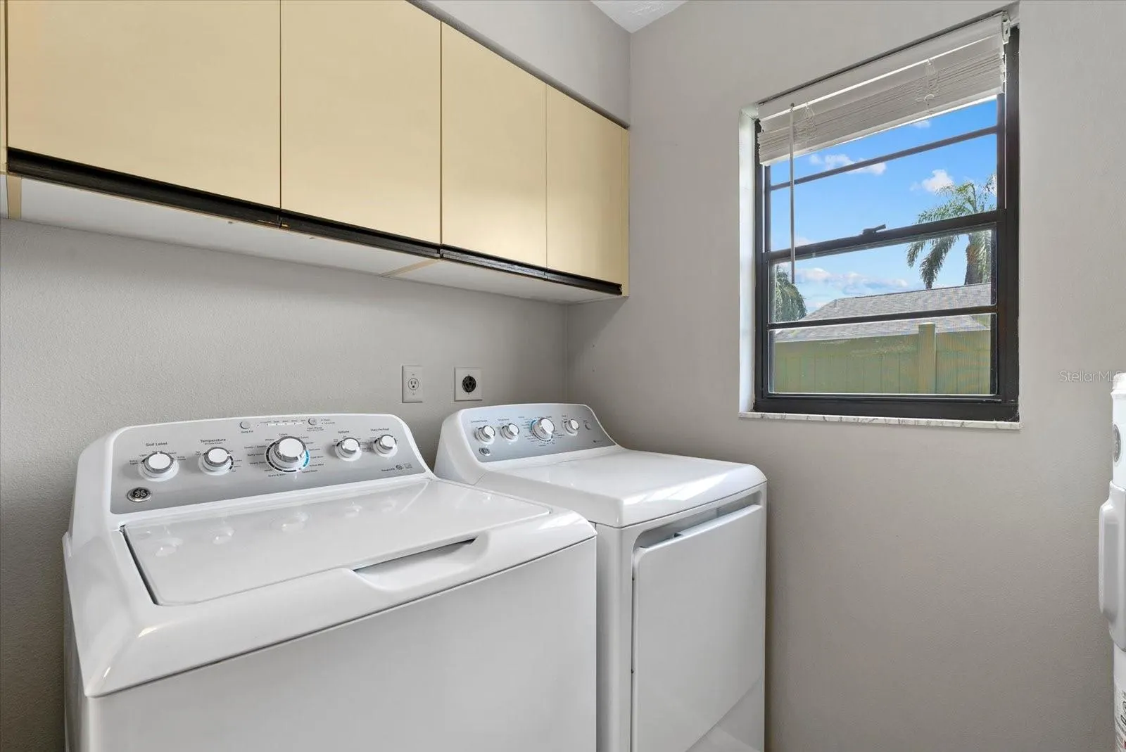 2431 BAYSHORE GARDENS PKWY #19, #19