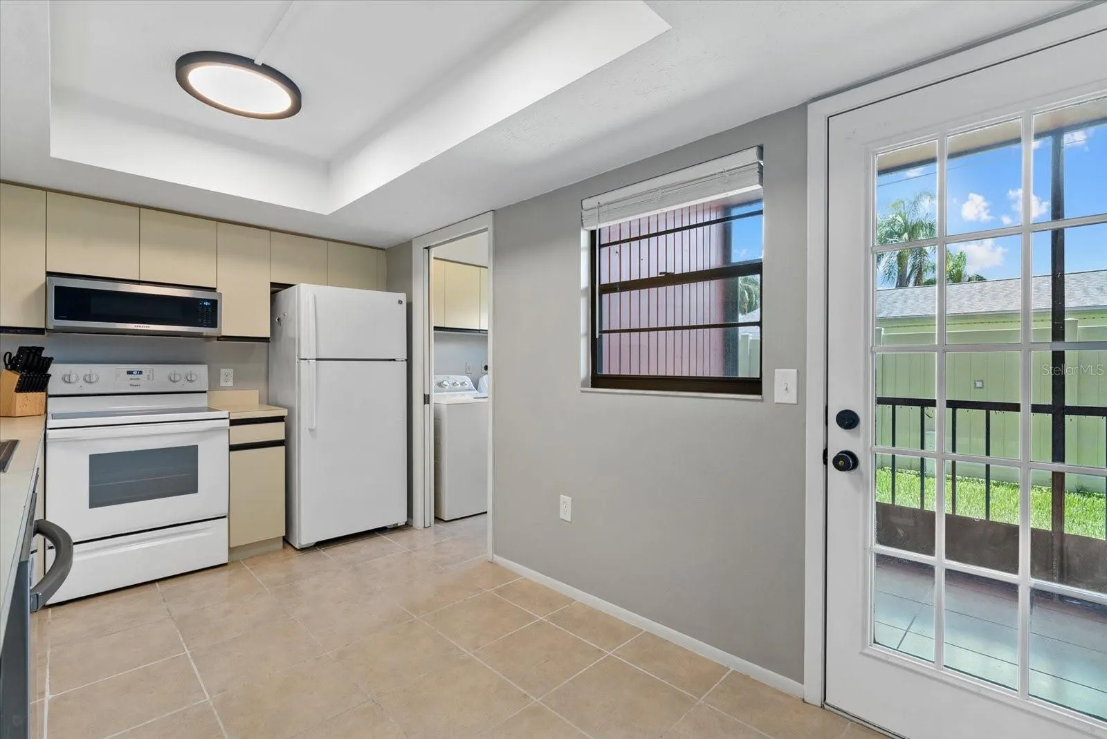 2431 BAYSHORE GARDENS PKWY #19, #19