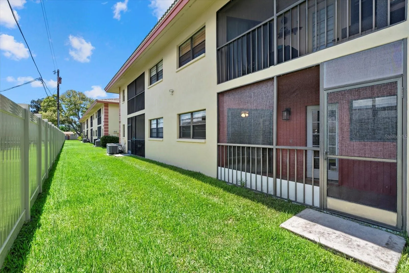 2431 BAYSHORE GARDENS PKWY #19, #19