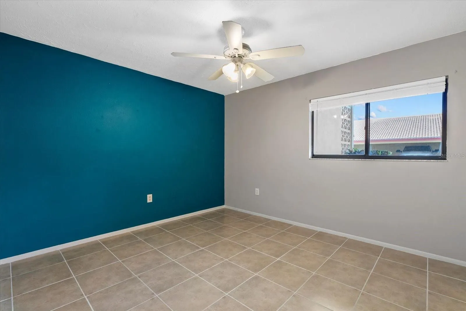 2431 BAYSHORE GARDENS PKWY #19, #19