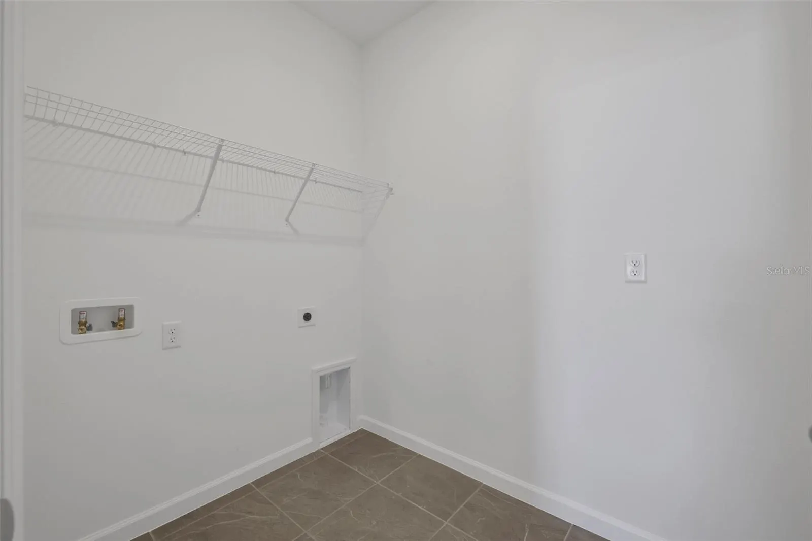 235 MEREDITH BLVD