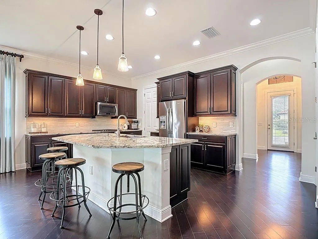 10264 PORTO ROMANO DR