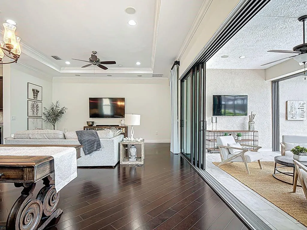 10264 PORTO ROMANO DR