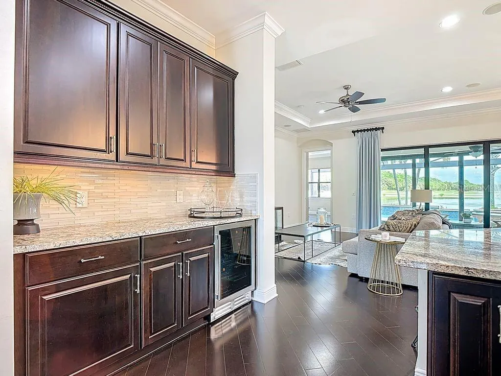 10264 PORTO ROMANO DR