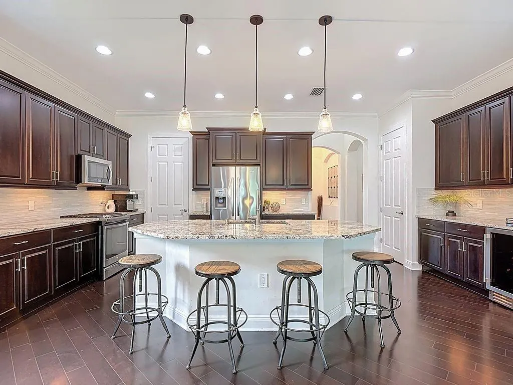 10264 PORTO ROMANO DR
