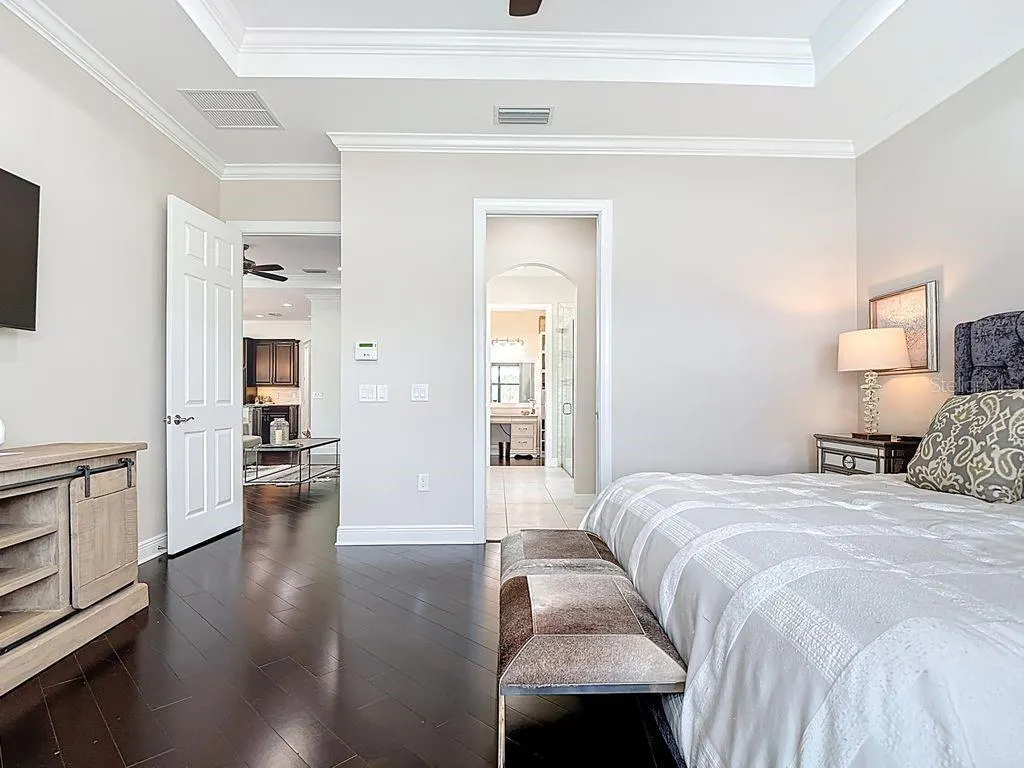 10264 PORTO ROMANO DR