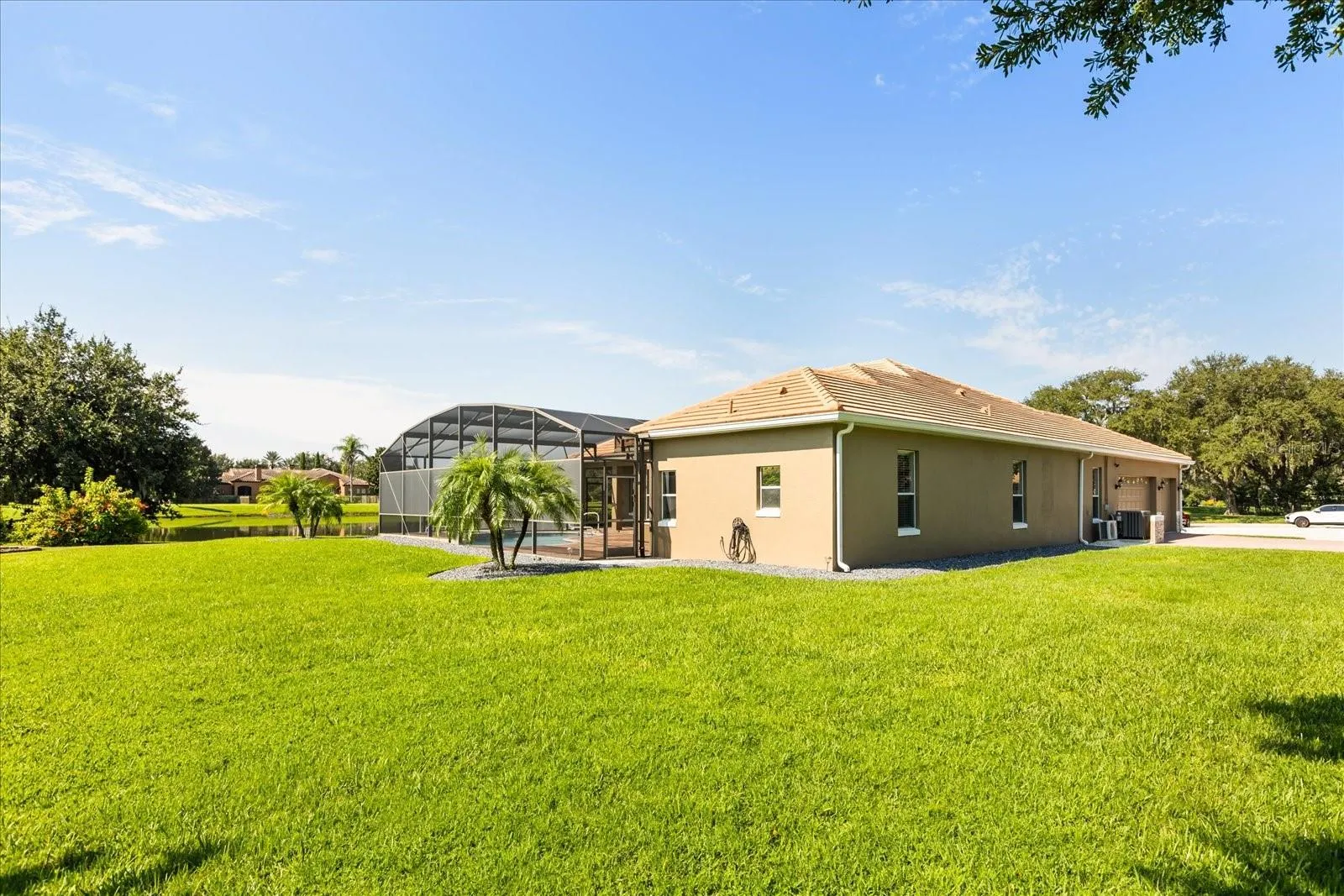2035 CAPRI LN