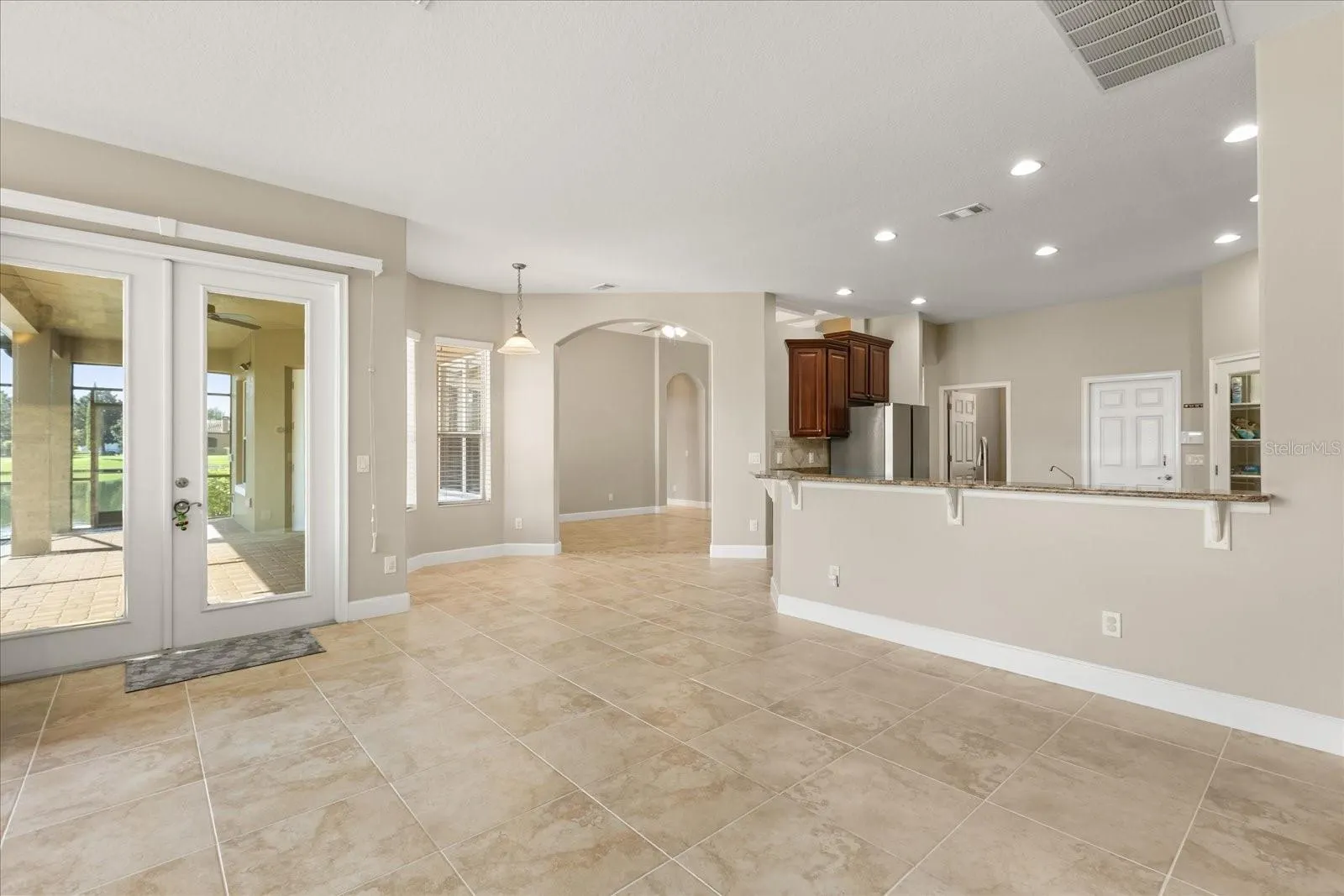 2035 CAPRI LN