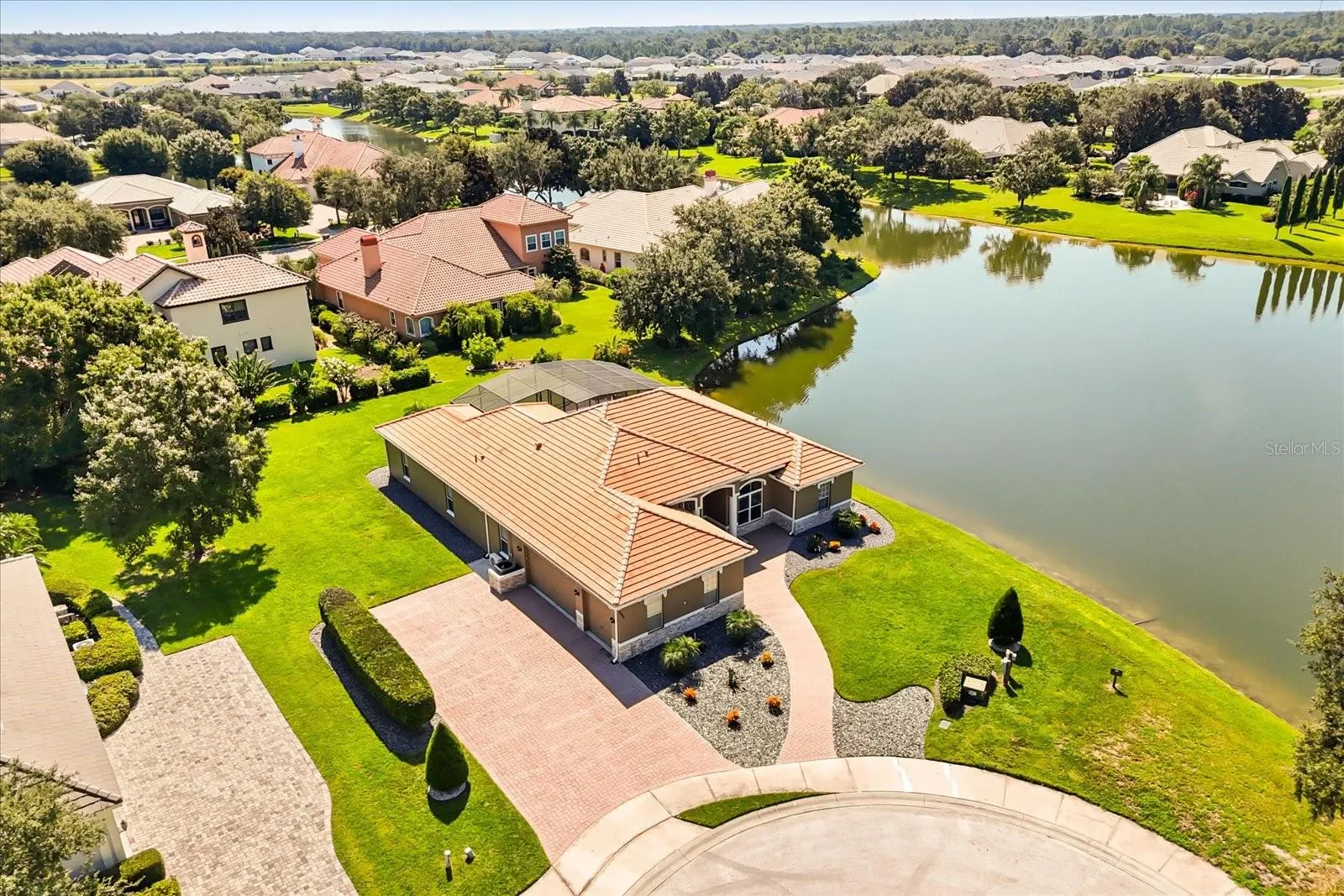 2035 CAPRI LN
