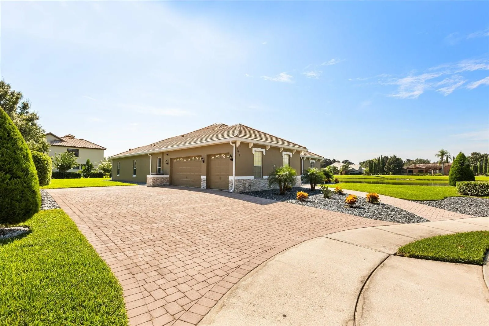 2035 CAPRI LN