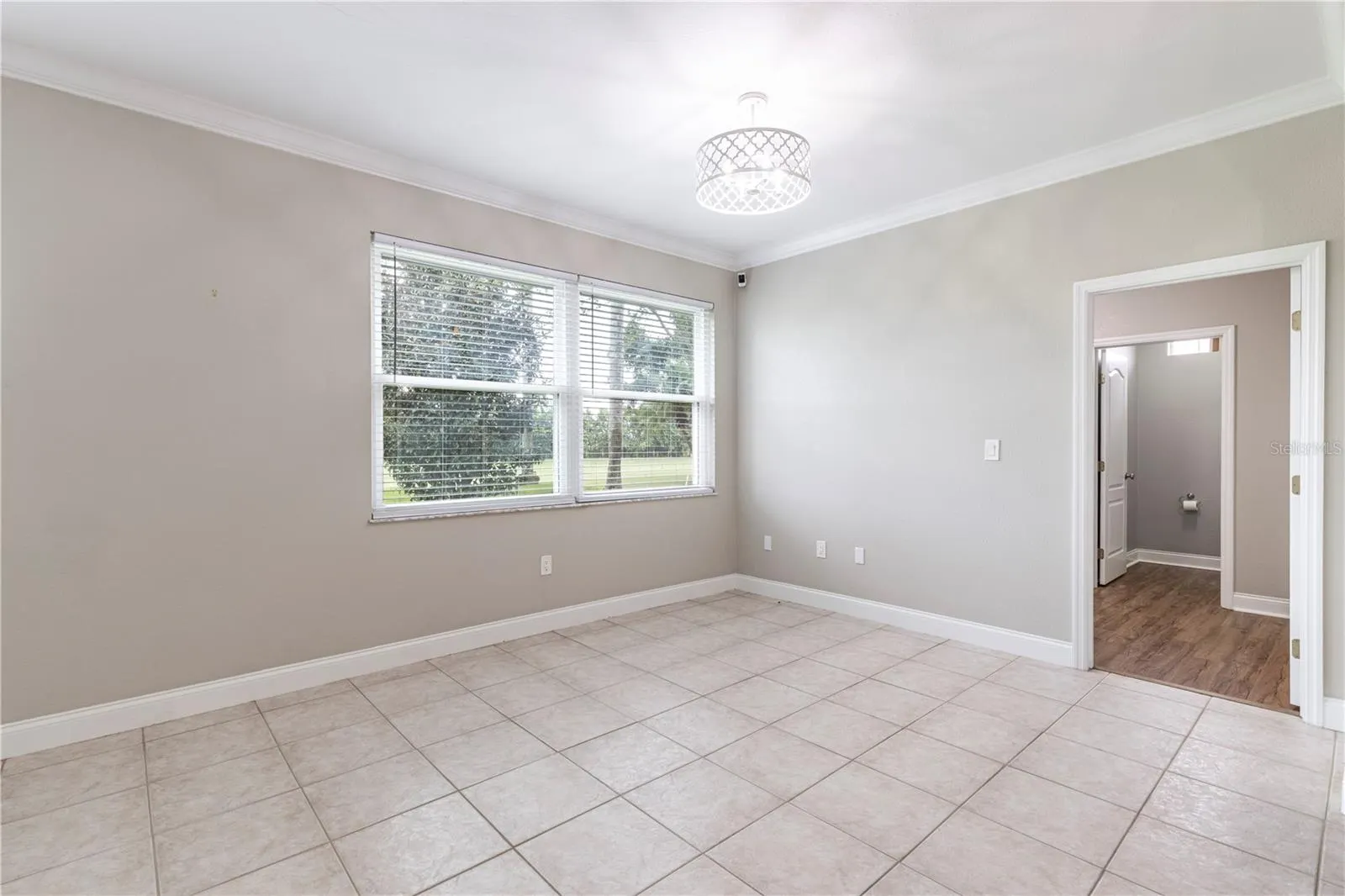236 GOLF AIRE BLVD