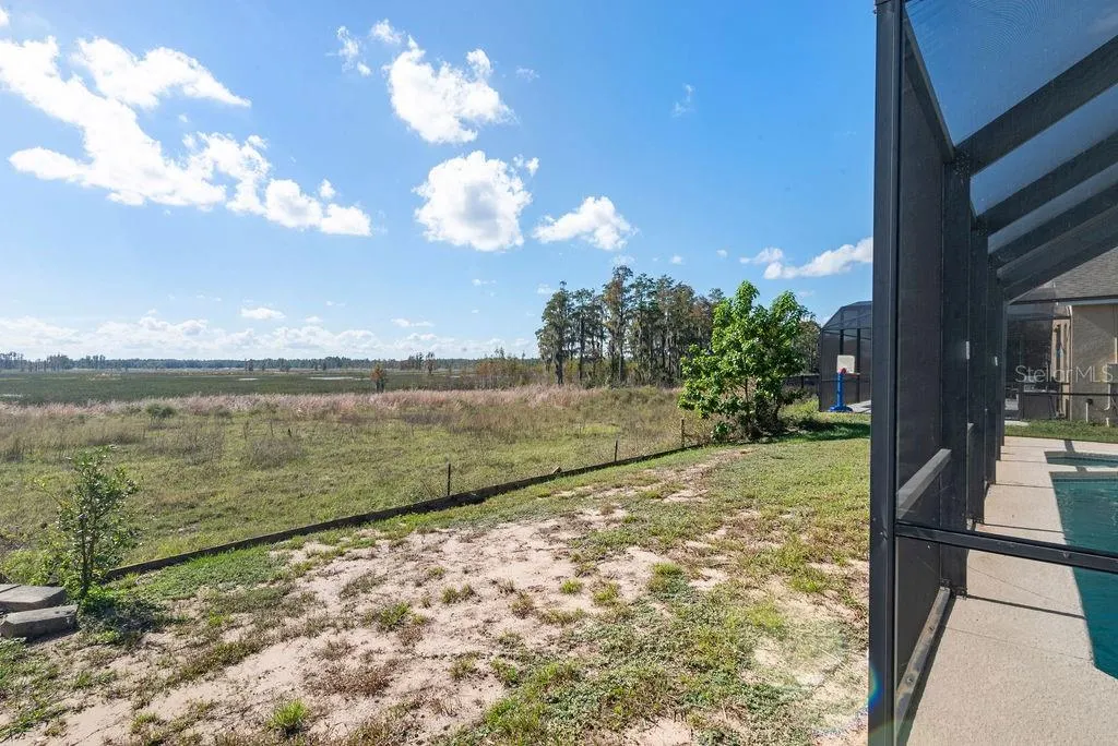 403 SUNSET VIEW DR