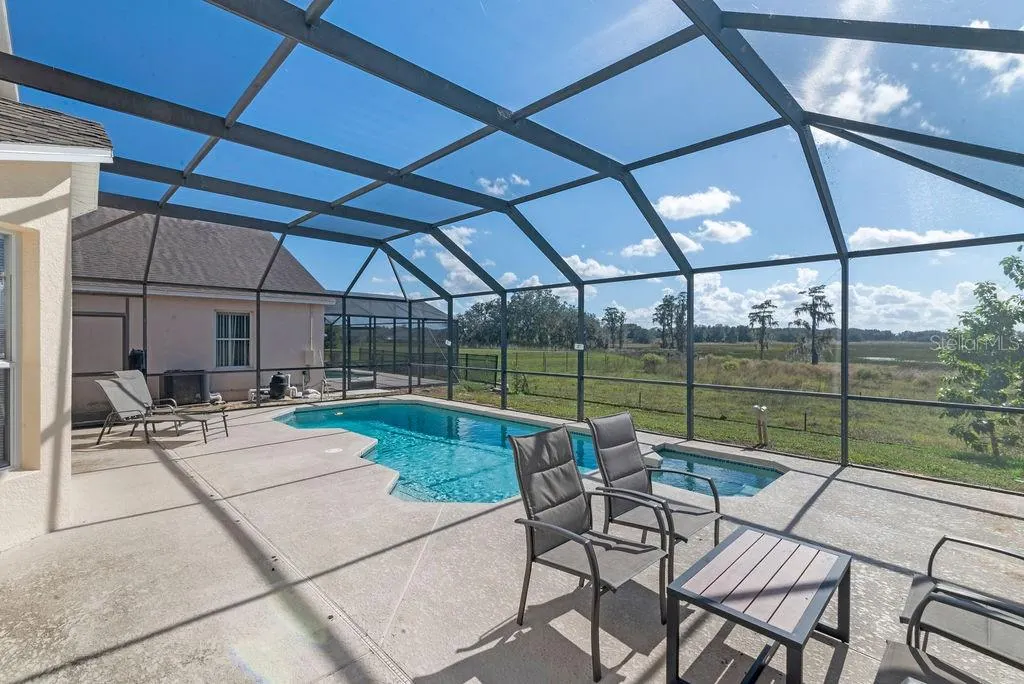 403 SUNSET VIEW DR