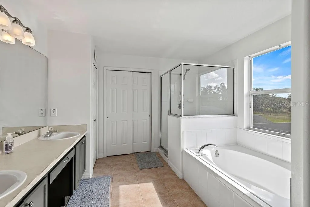 403 SUNSET VIEW DR