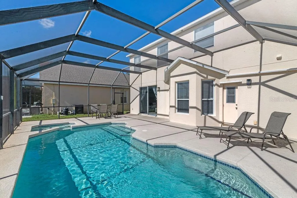 403 SUNSET VIEW DR