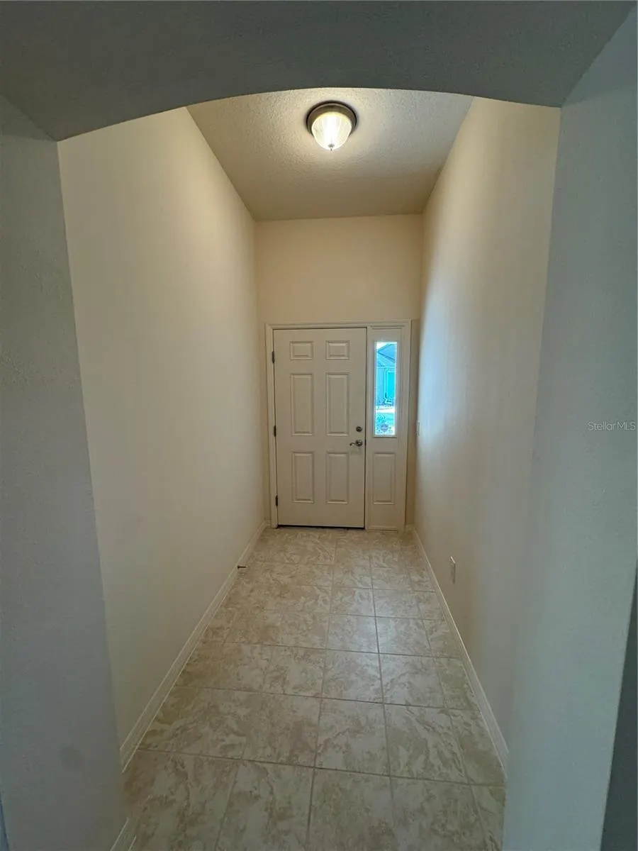 2238 SOUTHWOOD DR
