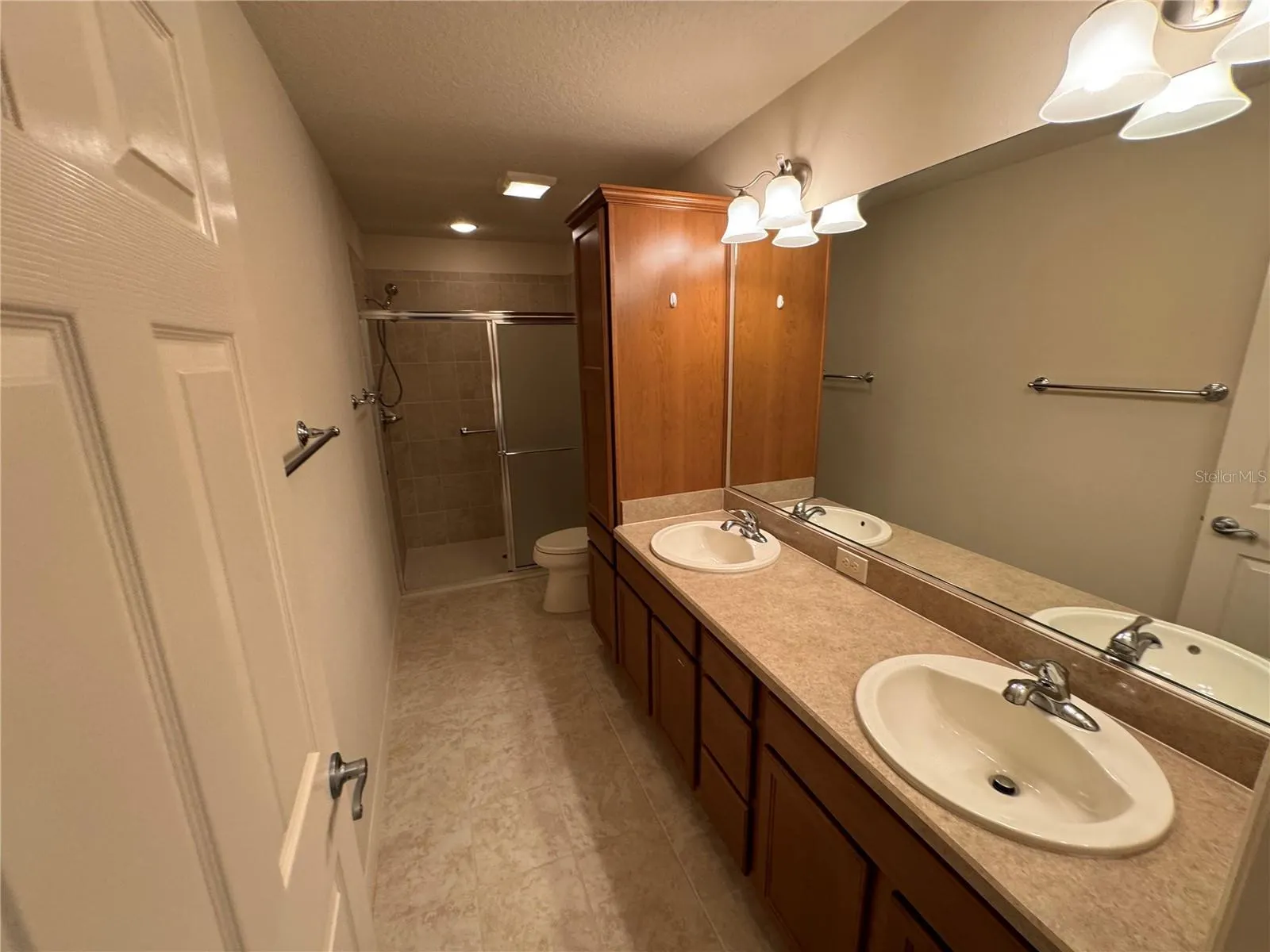 2238 SOUTHWOOD DR