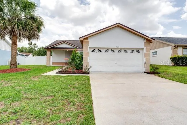 7820 LAUREL OAK LN