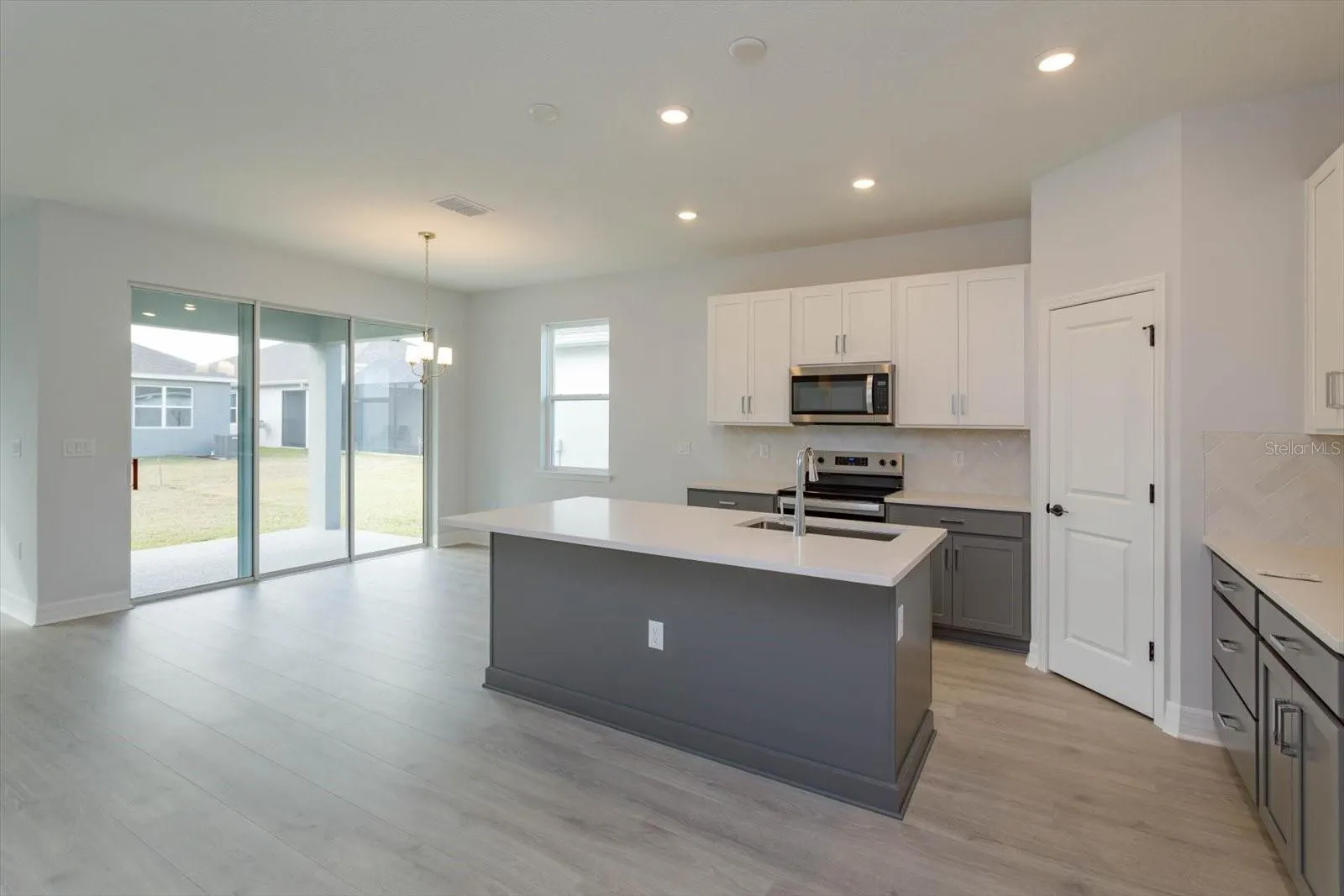 244 MEREDITH BLVD