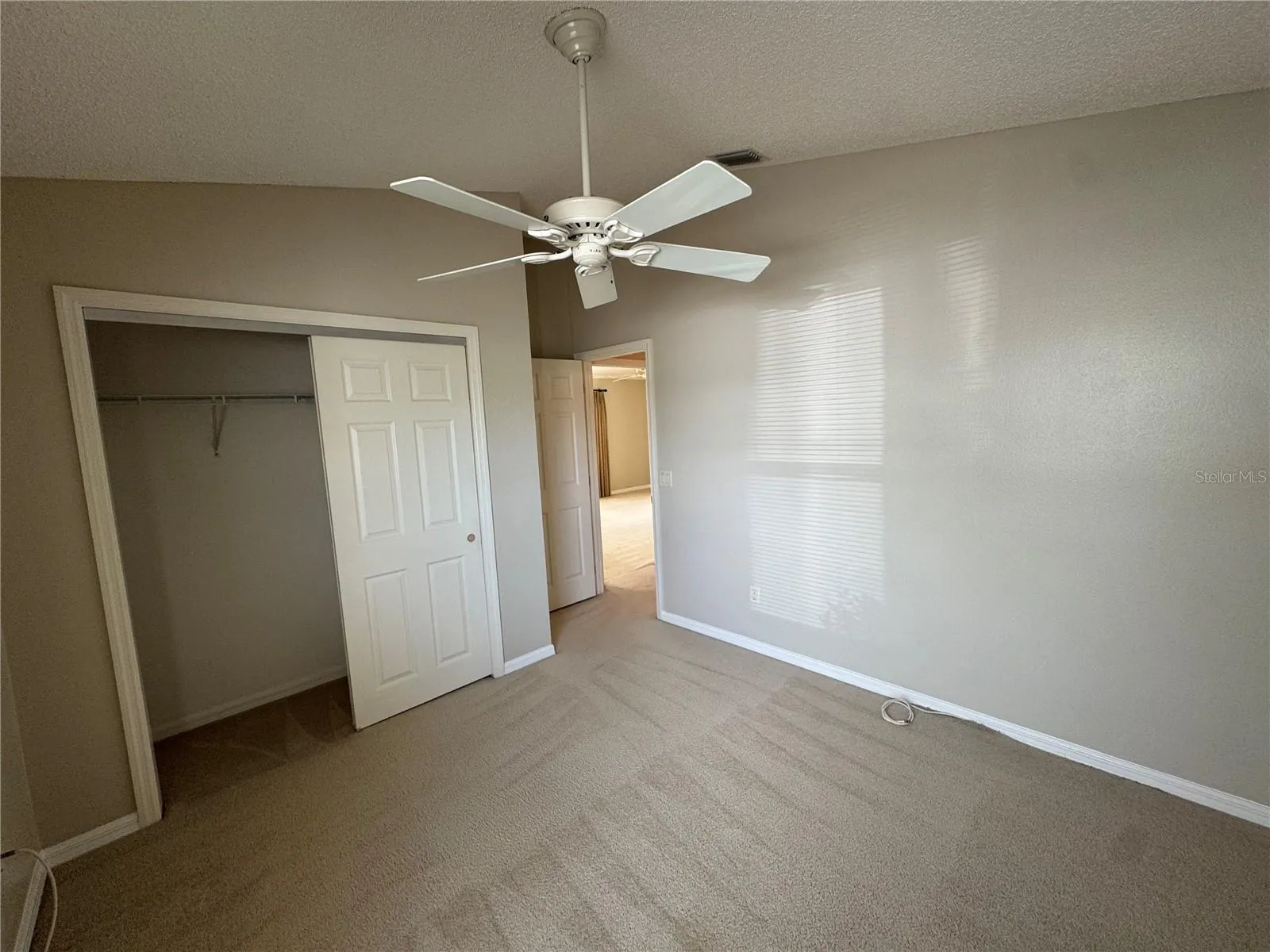 1556 CONWAY CT