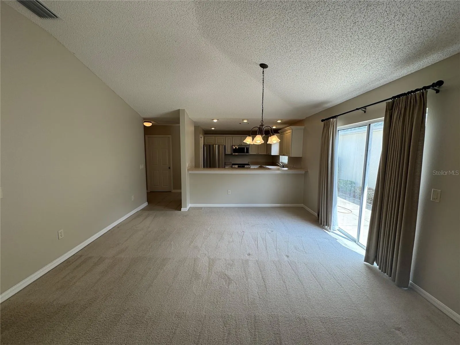 1556 CONWAY CT