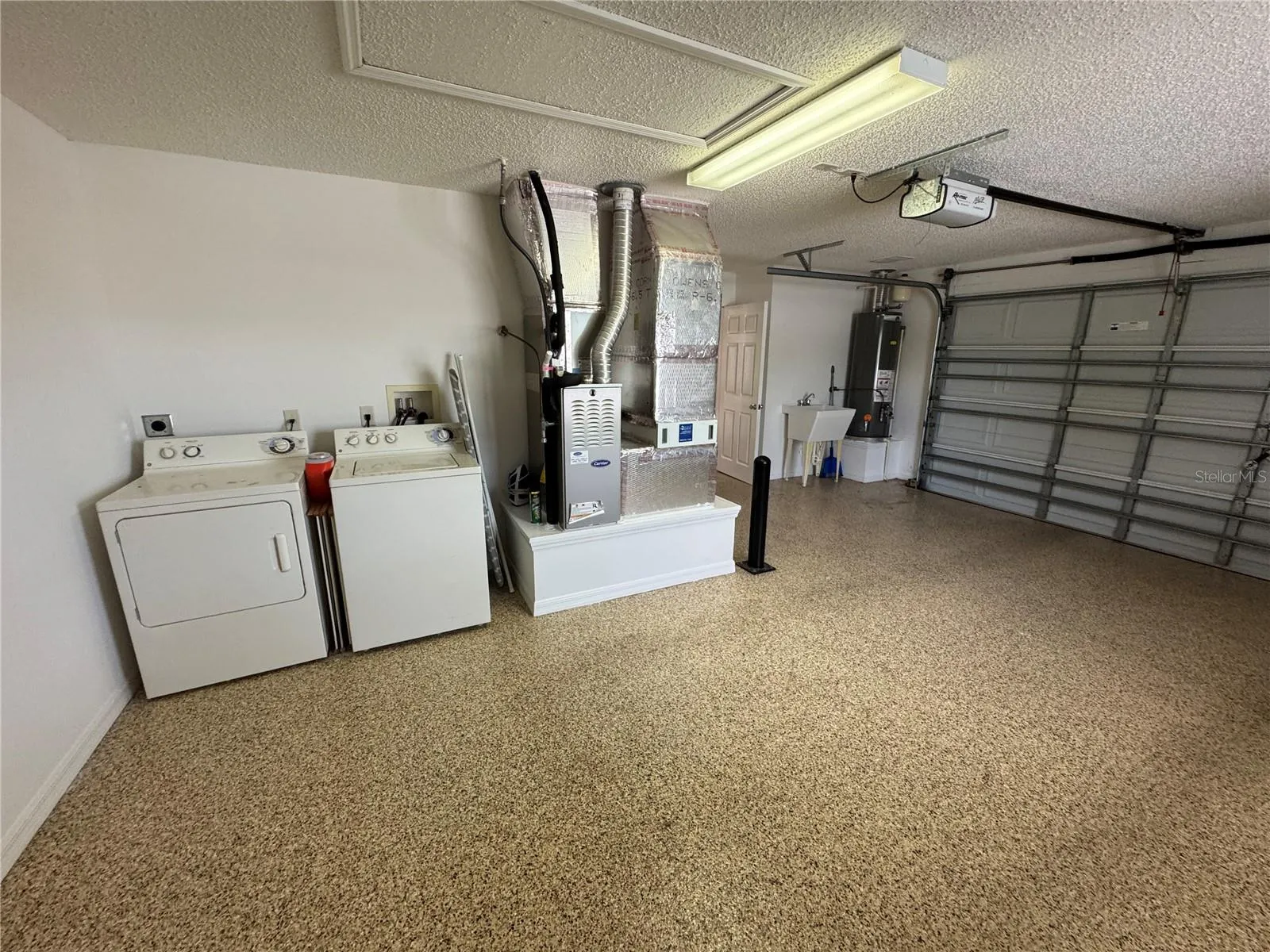 1556 CONWAY CT