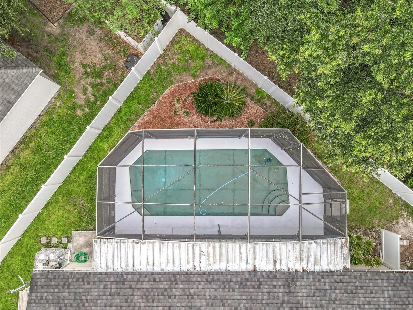 669 MILAN DR