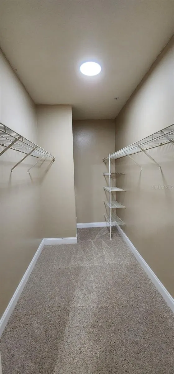 2015 RESTON RD #2211, #2211