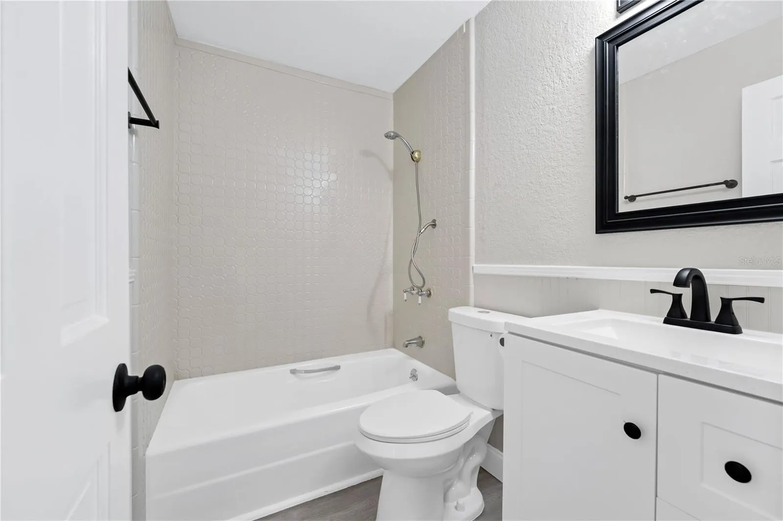 824 LAKE ELBERT CT