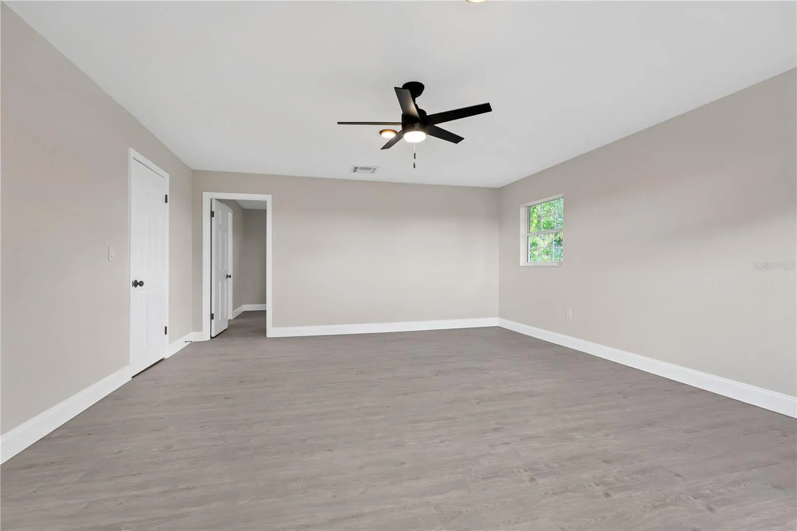 824 LAKE ELBERT CT
