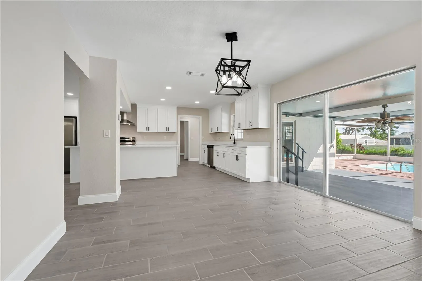 824 LAKE ELBERT CT