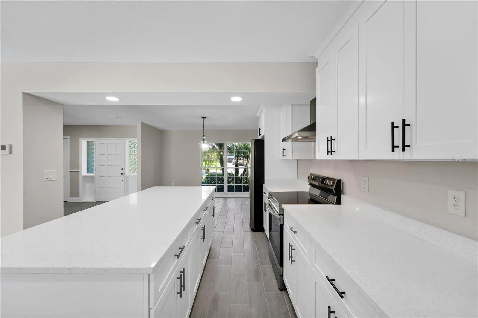 824 LAKE ELBERT CT