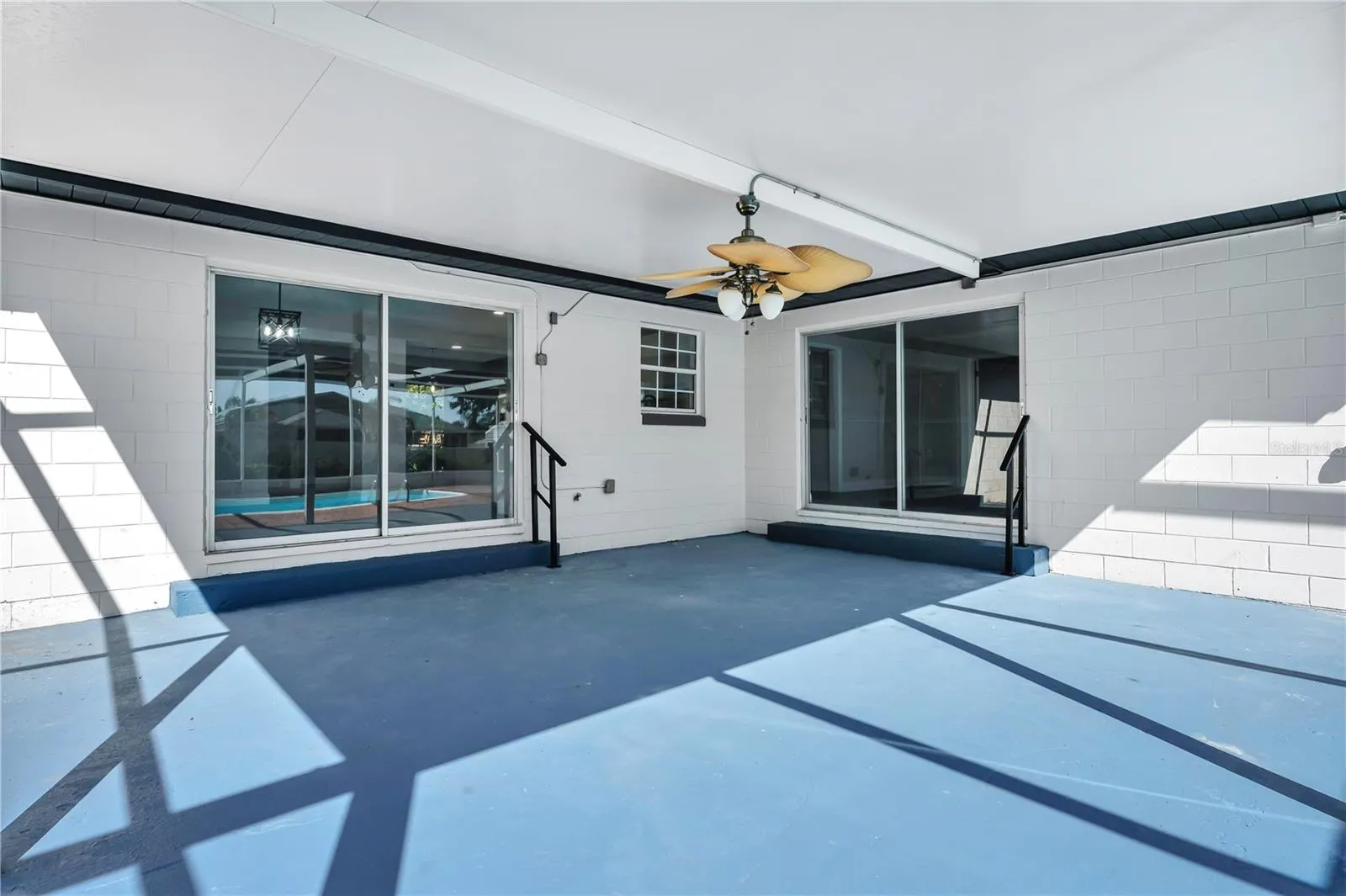 824 LAKE ELBERT CT