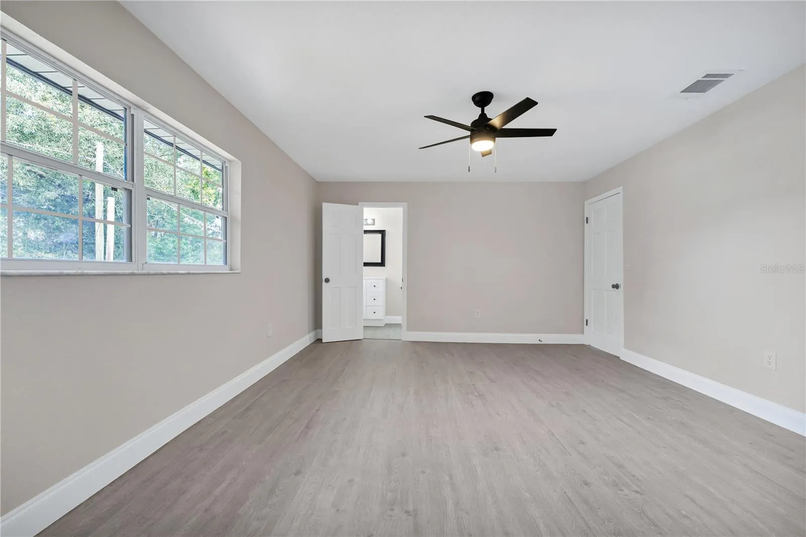 824 LAKE ELBERT CT