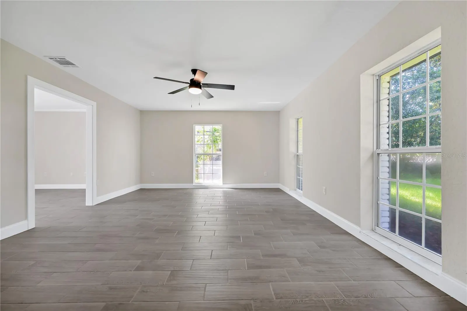 824 LAKE ELBERT CT