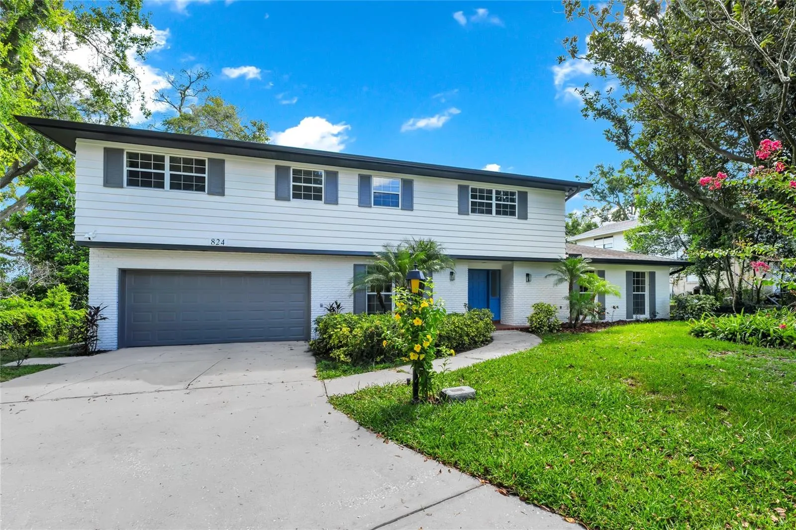 824 LAKE ELBERT CT