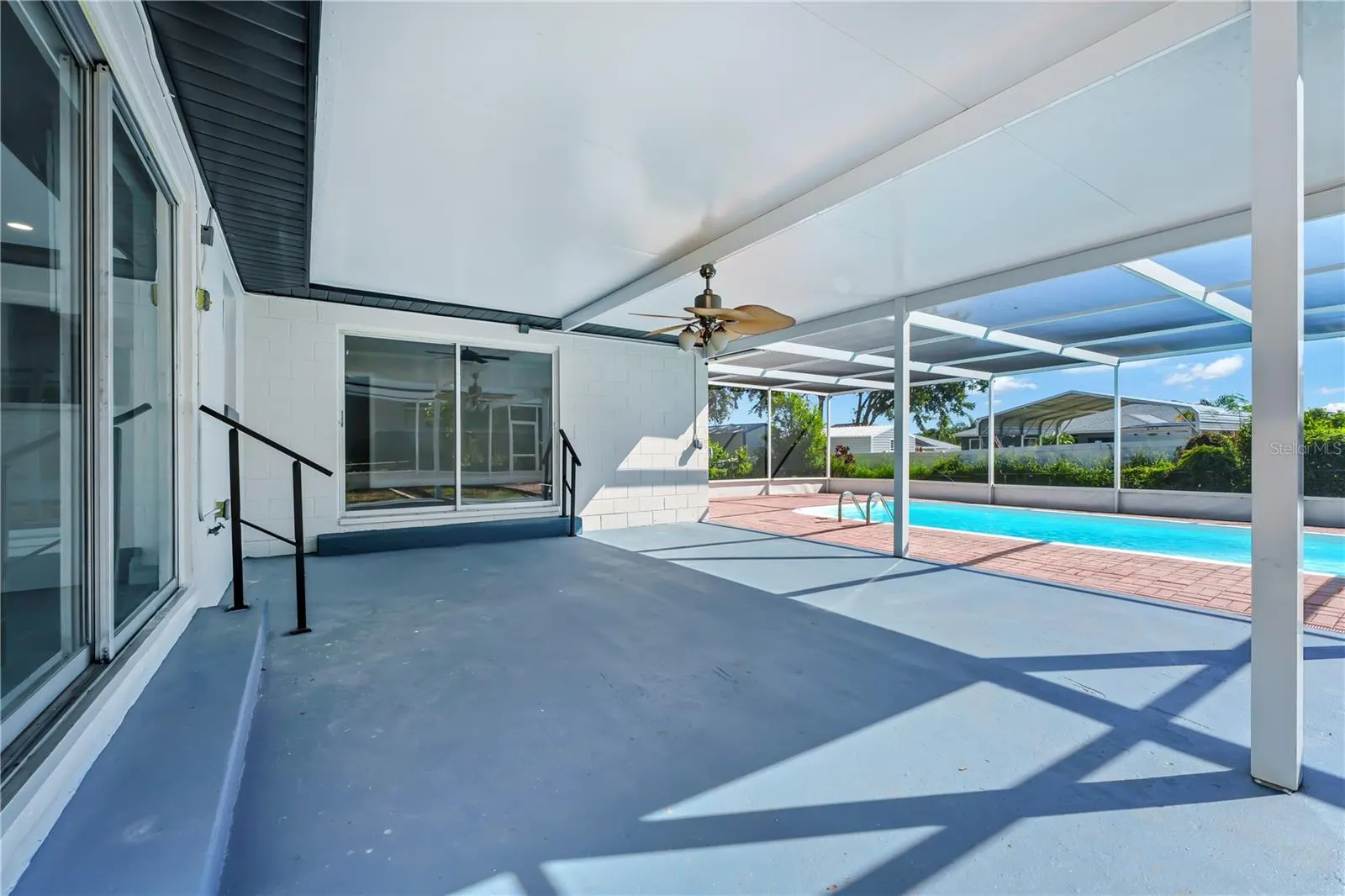 824 LAKE ELBERT CT
